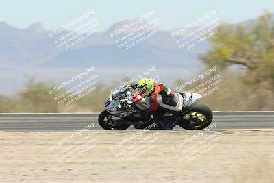 media/Apr-20-2025-CVMA (Sun) [[39090e8767]]/Race 9-Formula LW Twins Shootout/